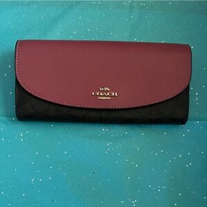 Cute used long coach wallet ✨